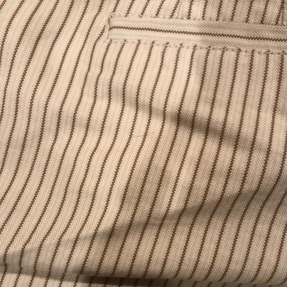 Pinstriped shorts - Picture 4 of 6